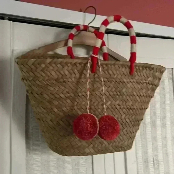 Kayu St. Tropez Tote Pom Pom straw tote new without tags - Picture 2 of 7